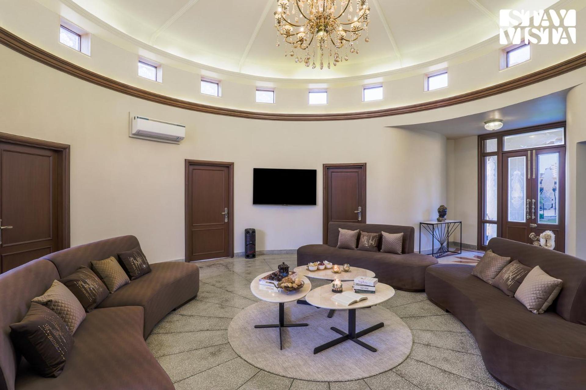 Stayvista'S Mystic Castle With Terrace, Swimming Pool, Lawn With Gazebo Jaipur Exterior photo