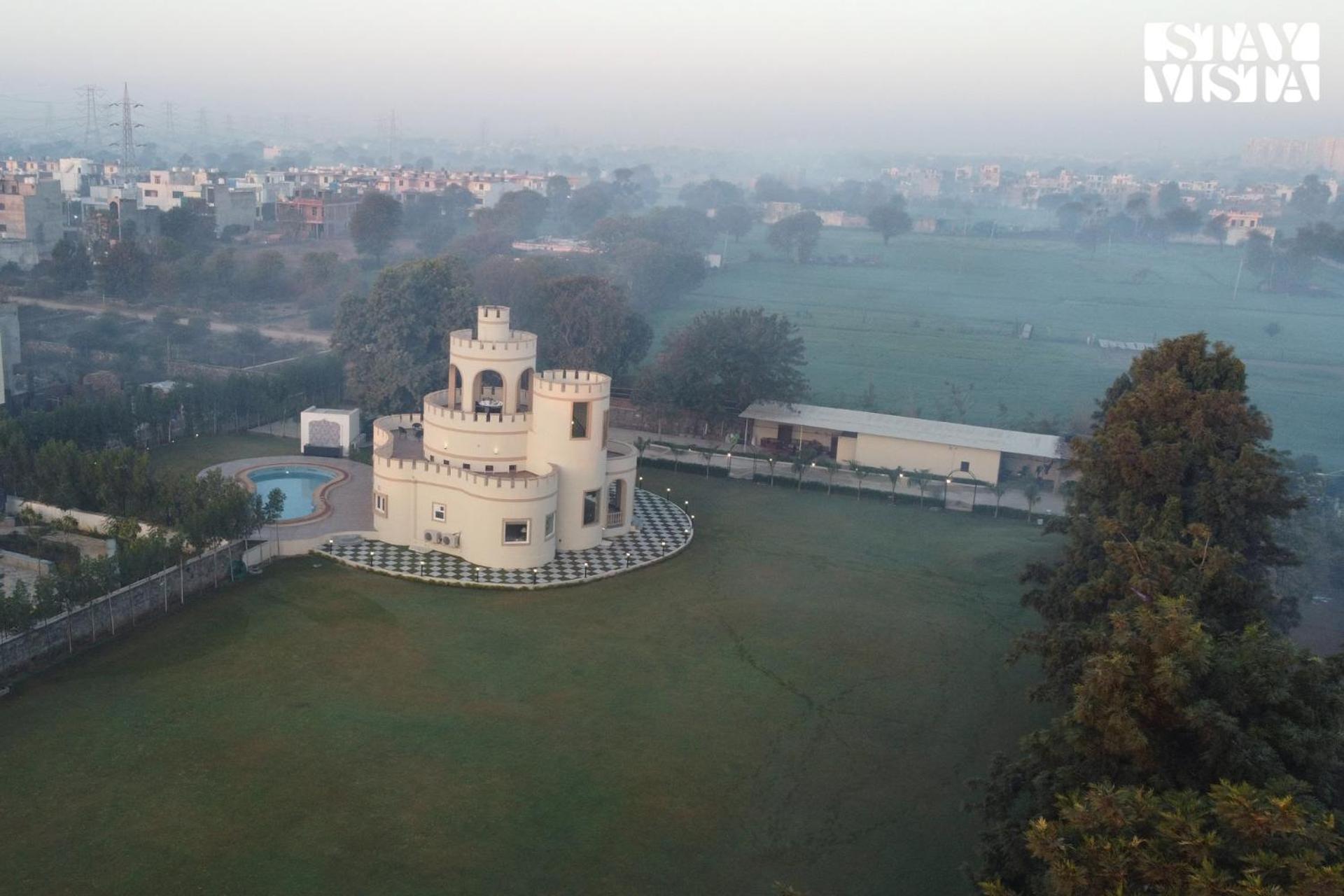 Stayvista'S Mystic Castle With Terrace, Swimming Pool, Lawn With Gazebo Jaipur Exterior photo